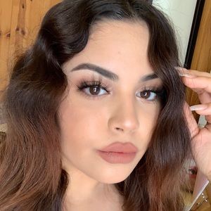 Meet your Posher, Dulce